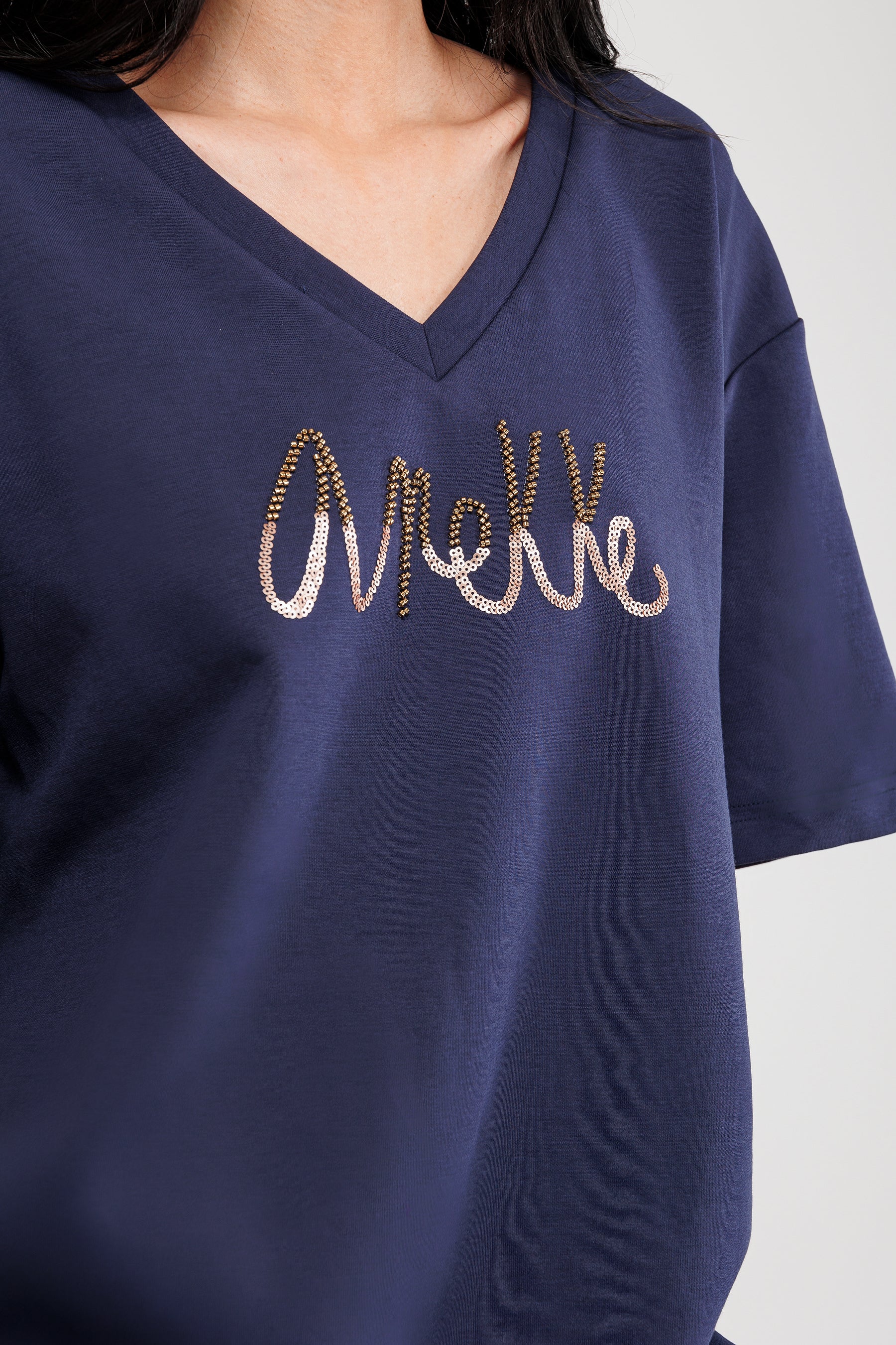 Black short sleeve T-shirt with logo