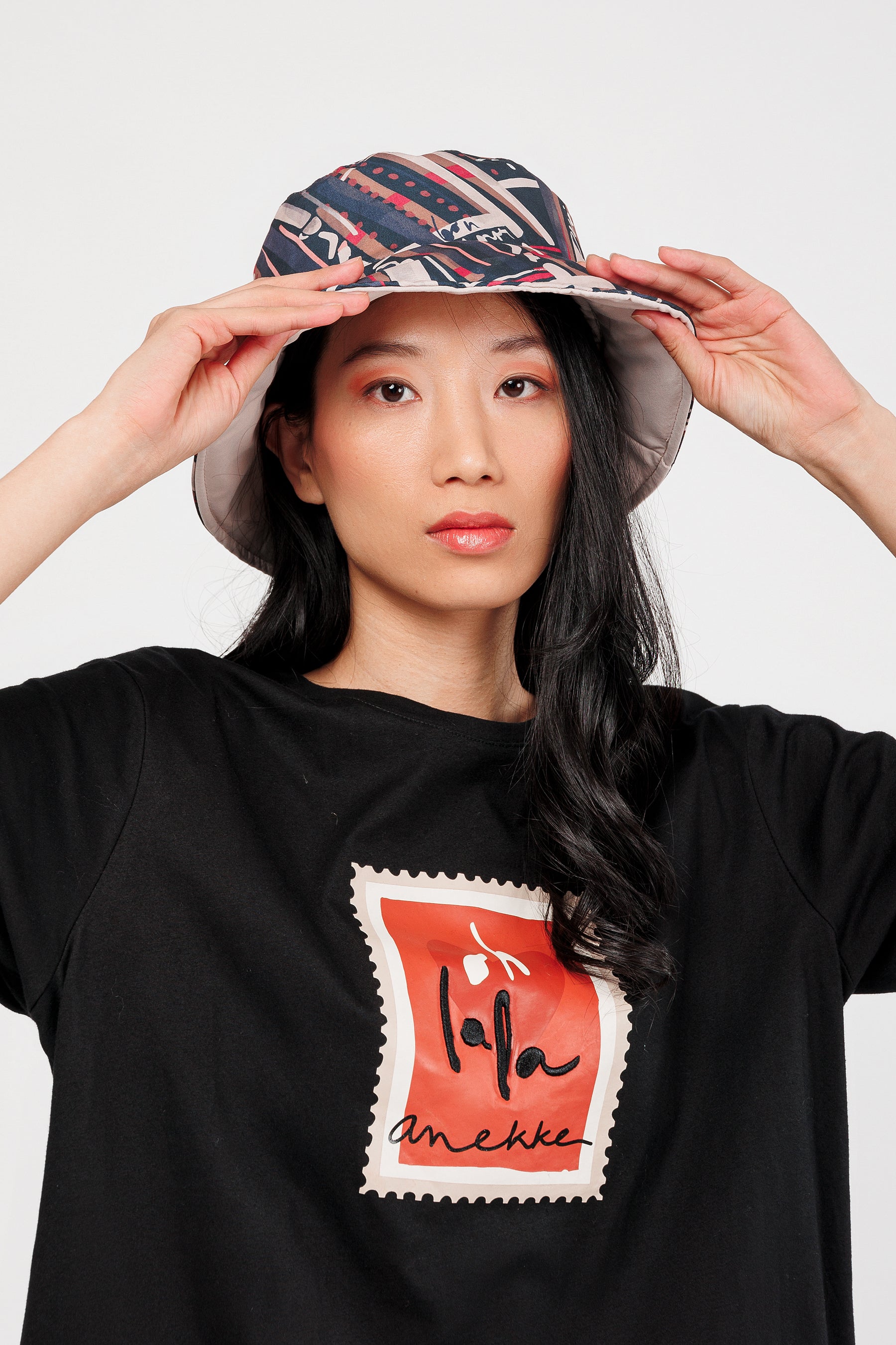 Mademoiselle bucket hat