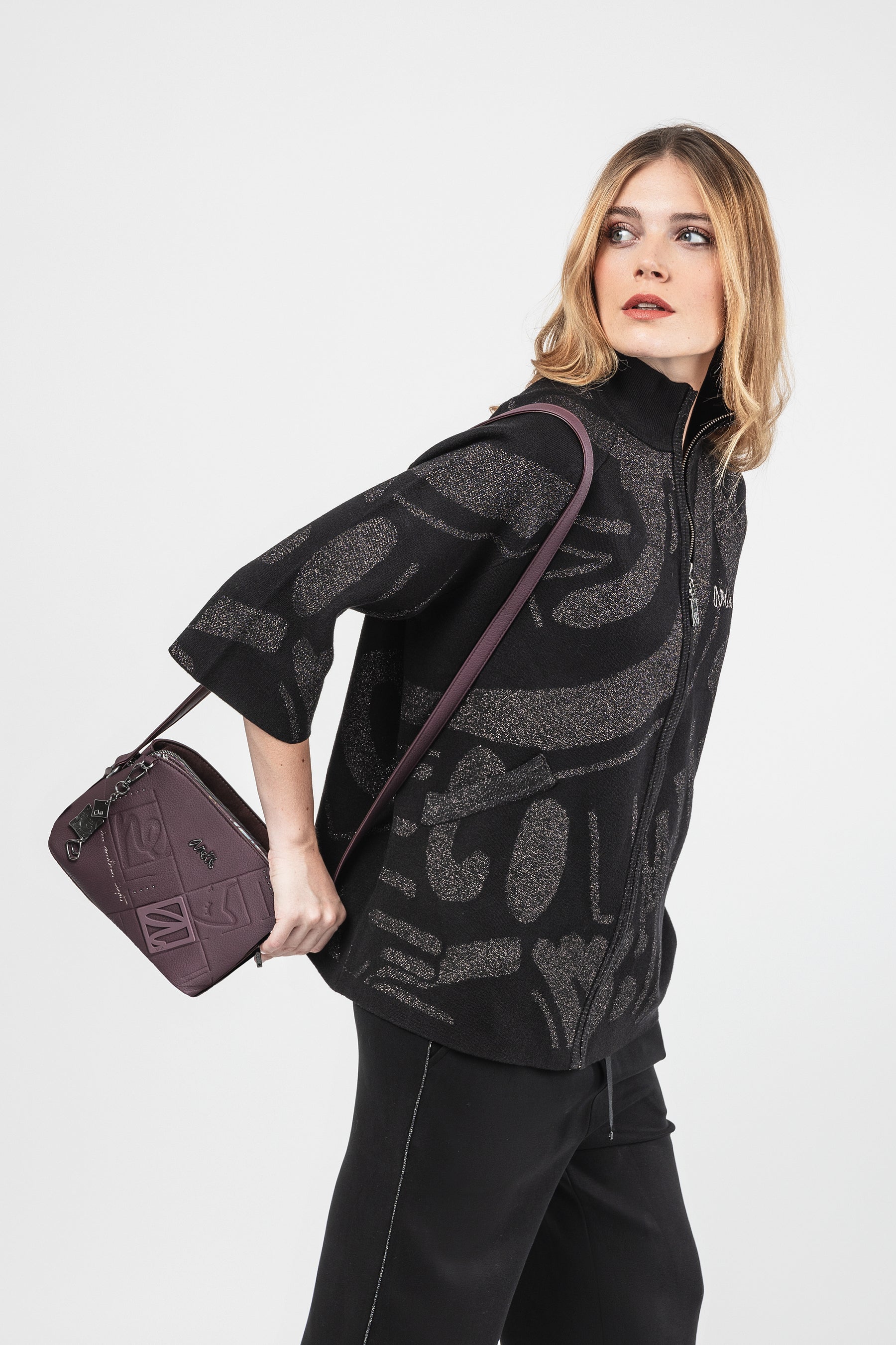 Evolution 3-compartment medium crossbody bag