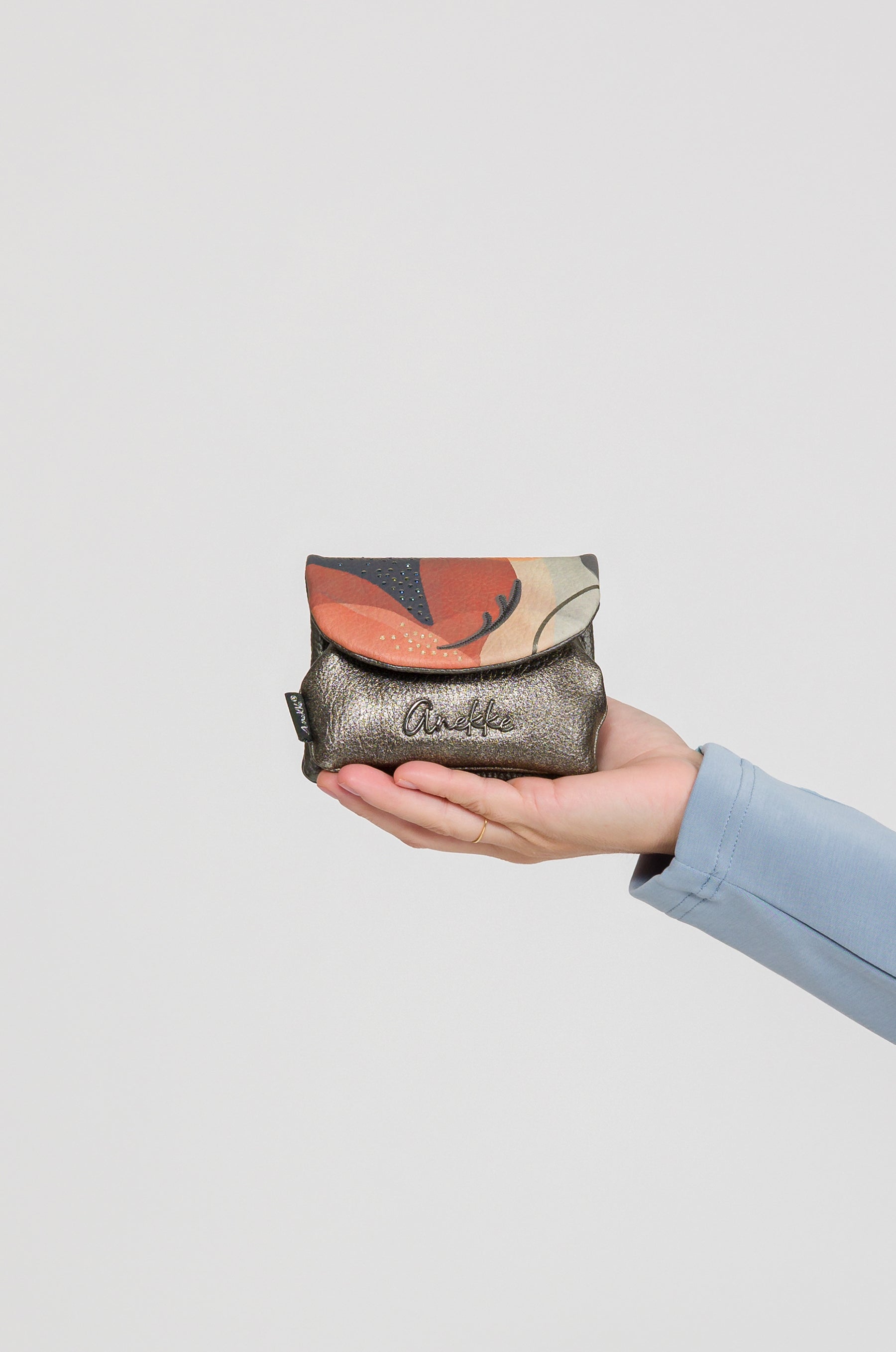 Purse Eikon with flap