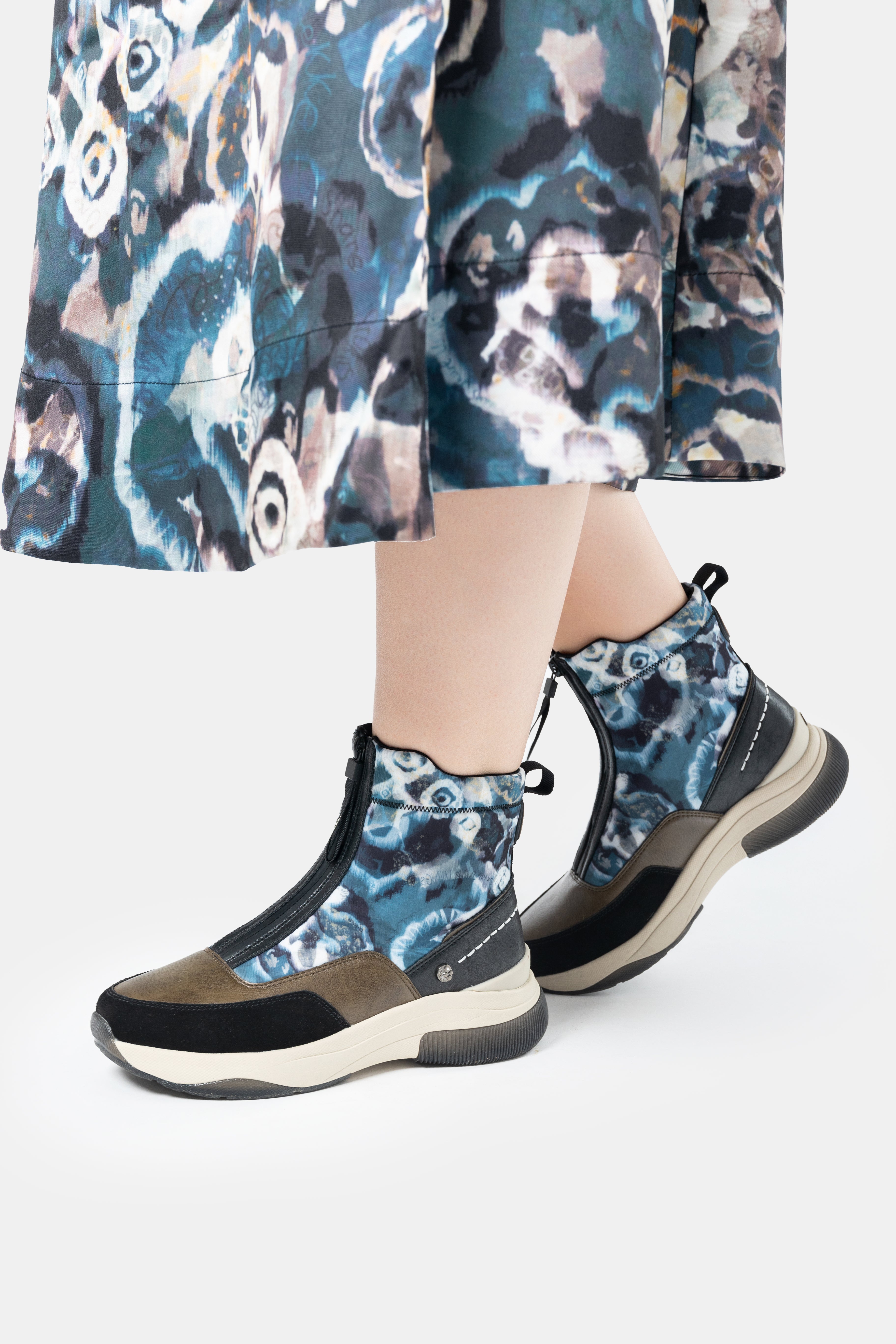 Anthracite printed sporty ankle boot