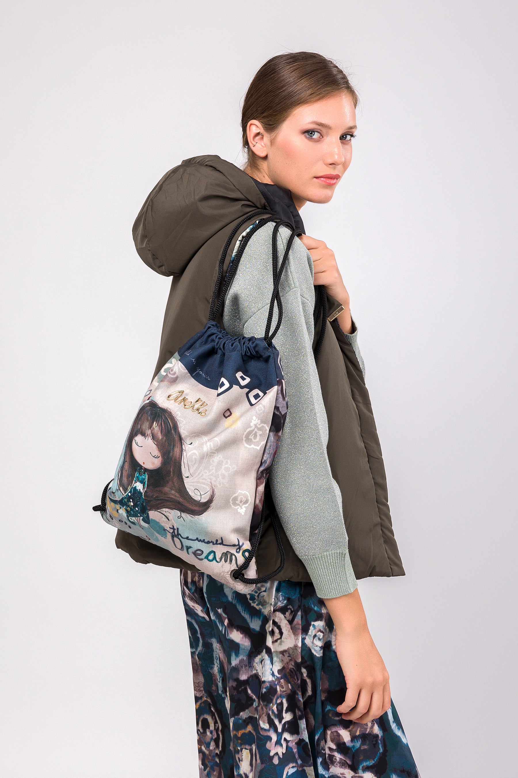 Core square backpack