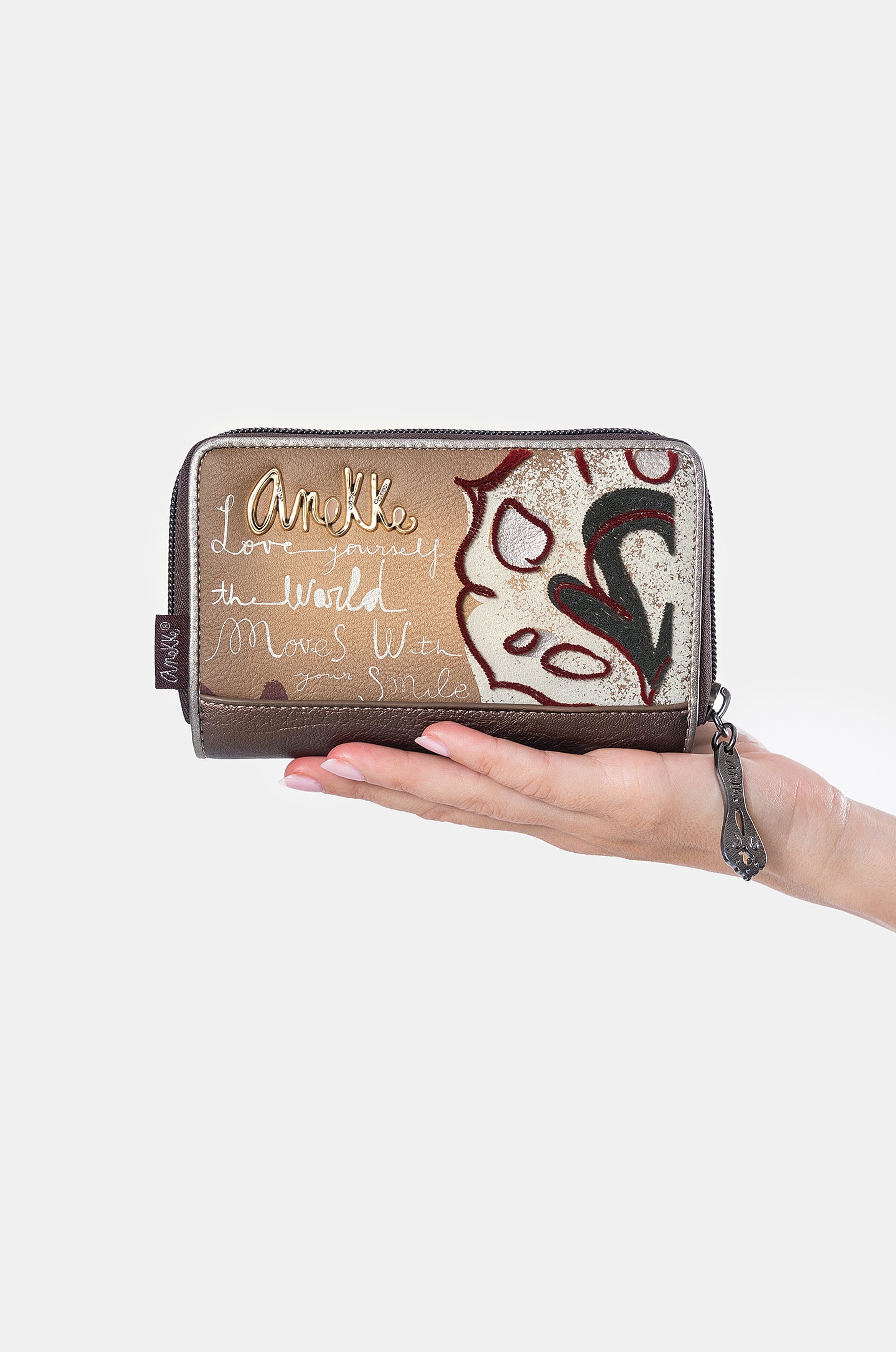 Manifesto medium wallet