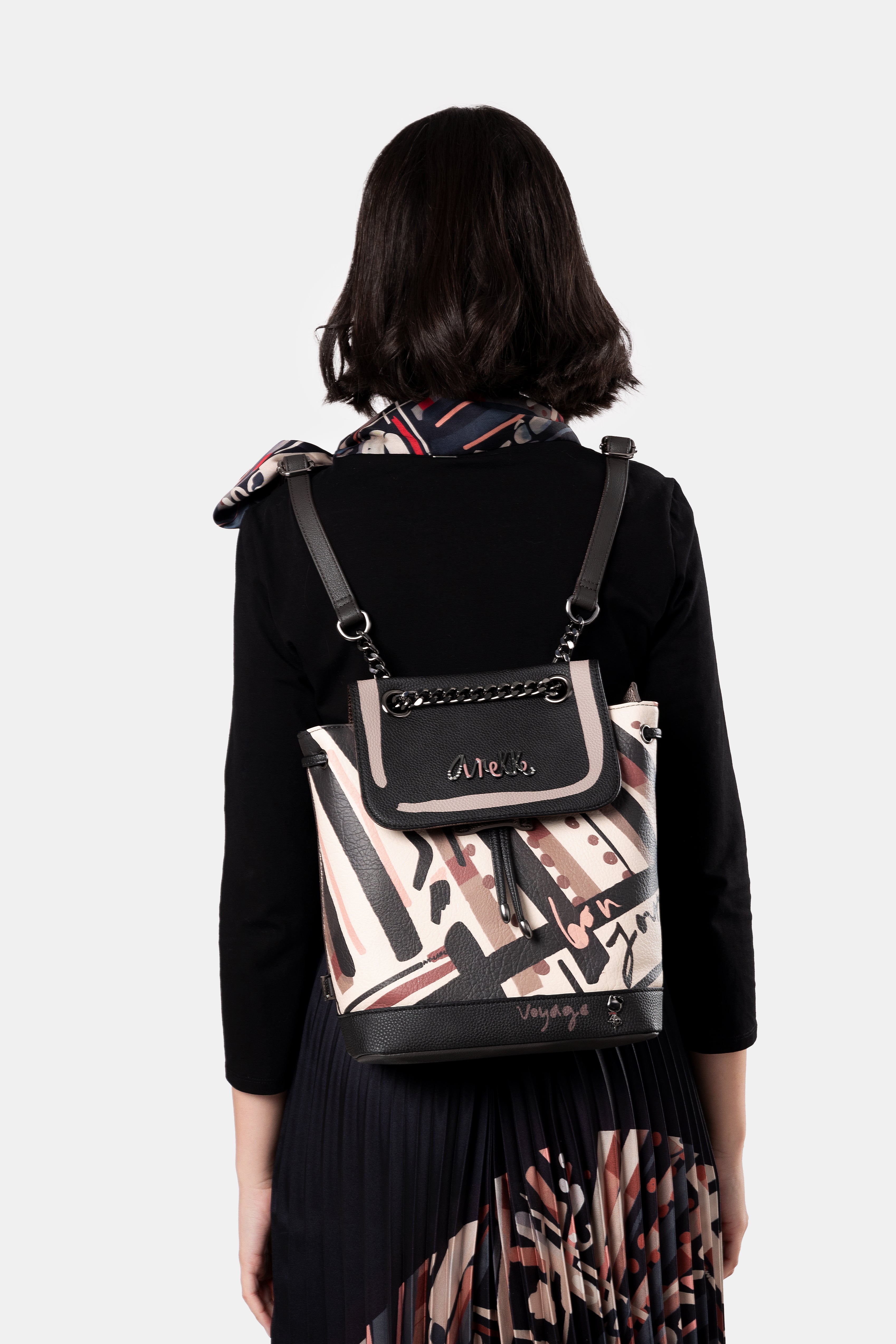 Parisian flap backpack