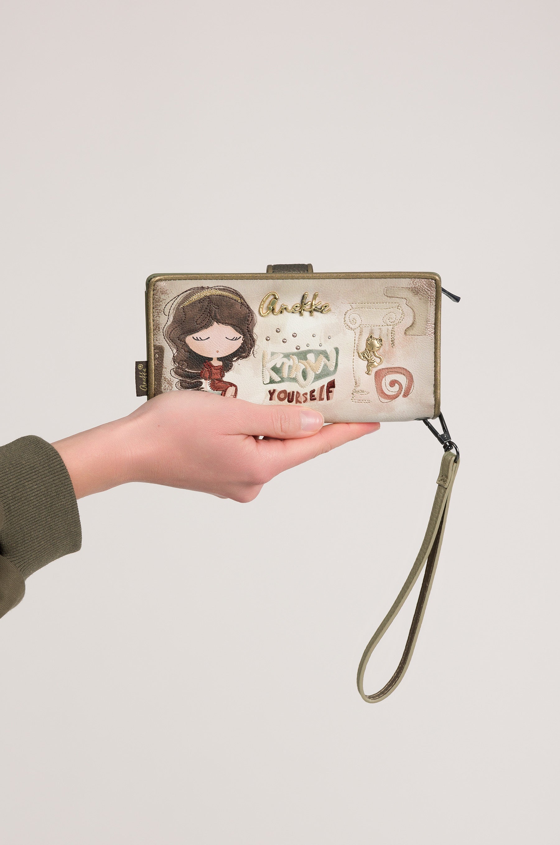 Large RFID purse Muse