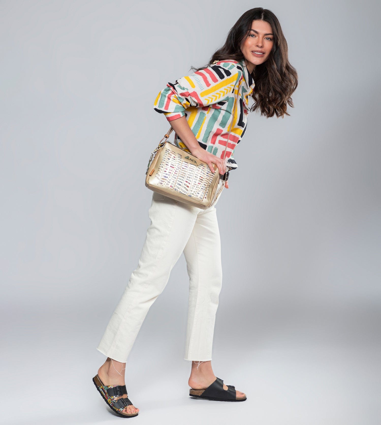 Nature Pachamama golden crossbody bag with three compartments
