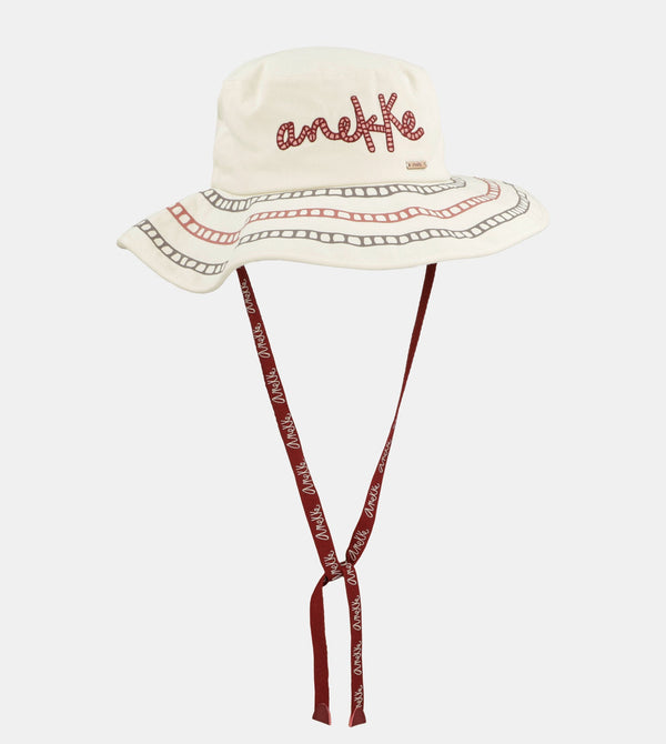 White bucket hat