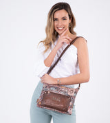 Ixchel Crossbody bag with a front zip